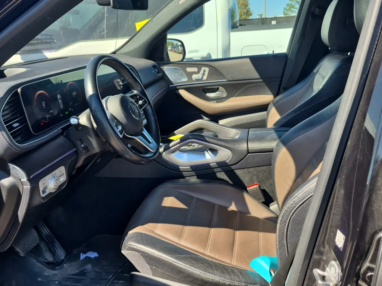 Front Interior Photo