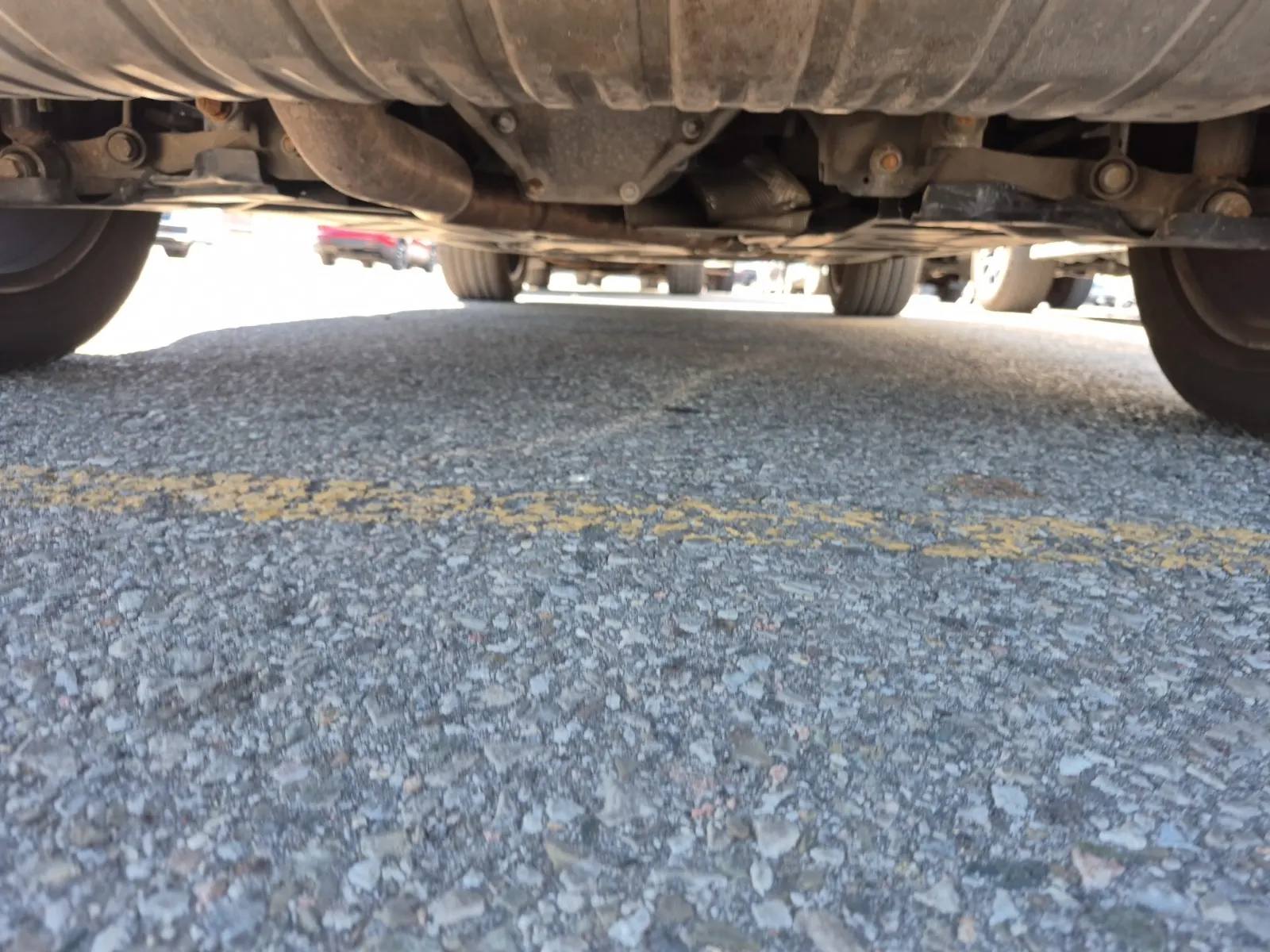 Undercarriage - Rear Photo