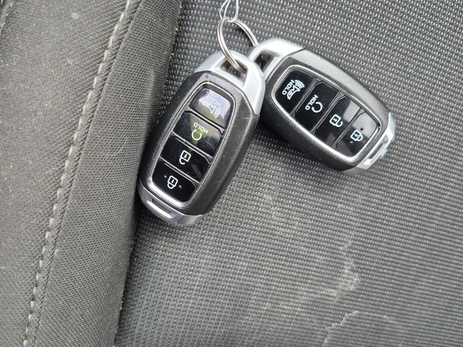 Keys/Fobs/Manual Photo