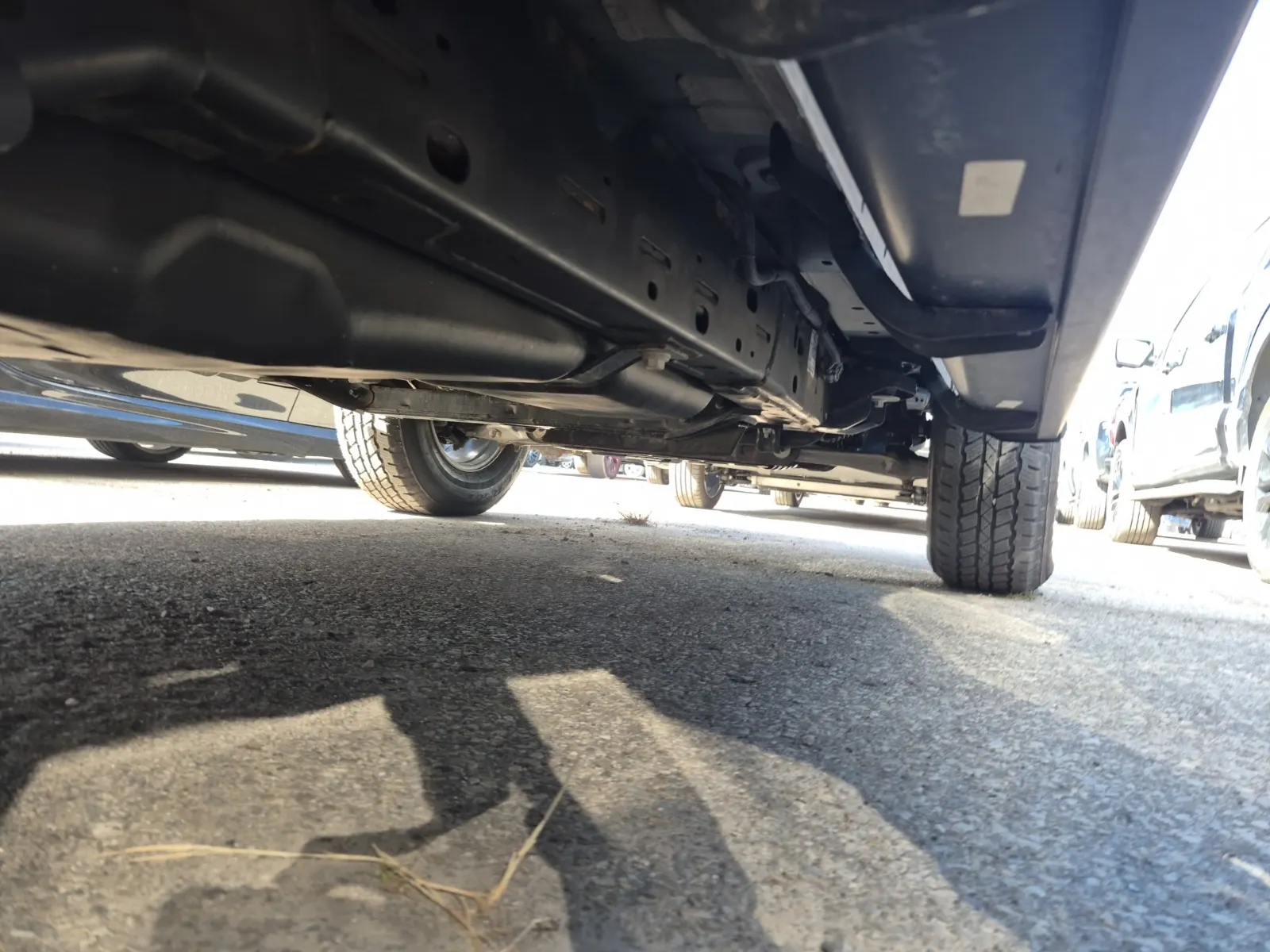 Undercarriage - Passenger Photo