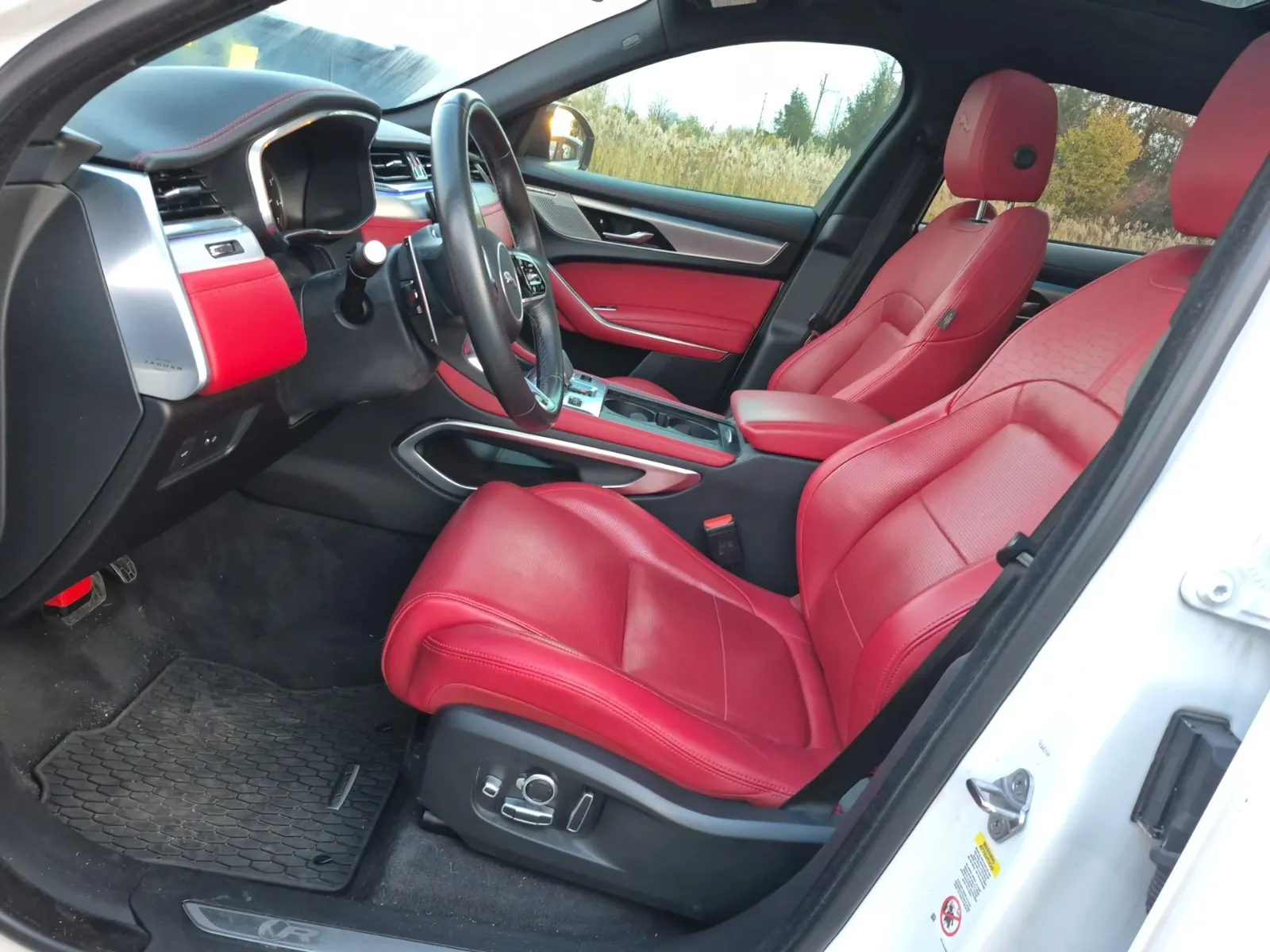 Front Interior Photo