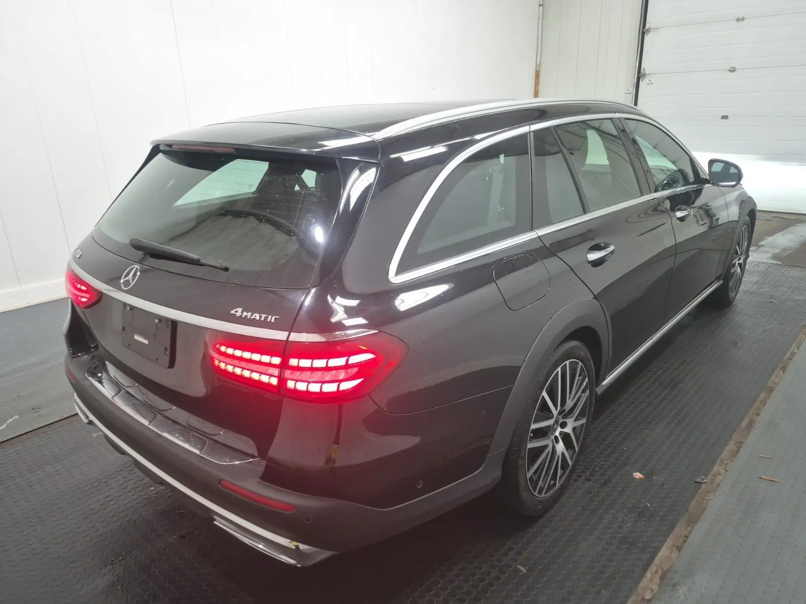 Passenger Rear 3/4 Photo