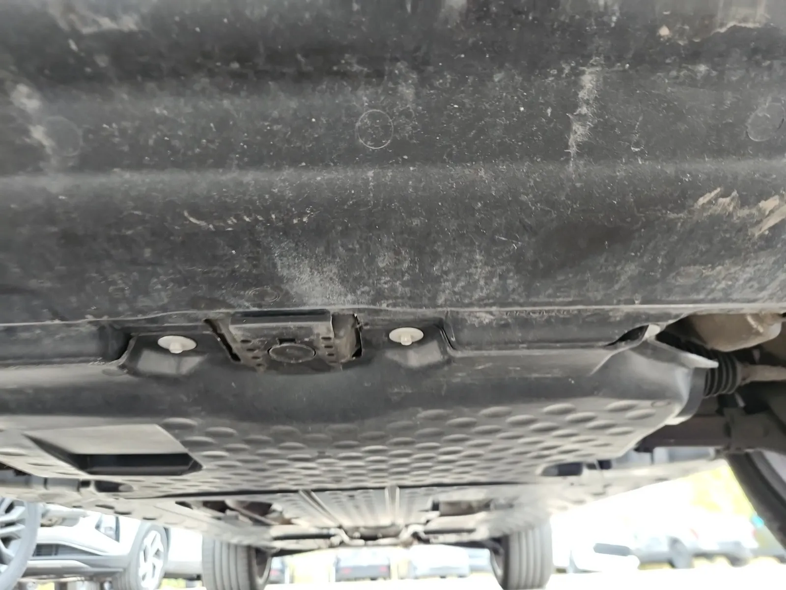 Undercarriage - Front Photo