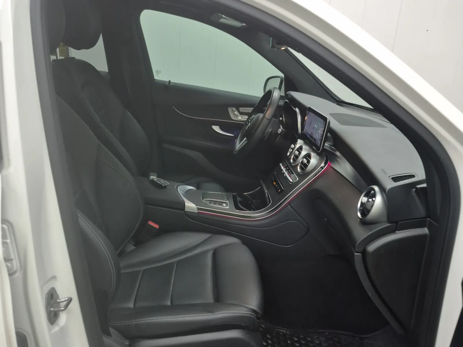 Right Side Interior Photo