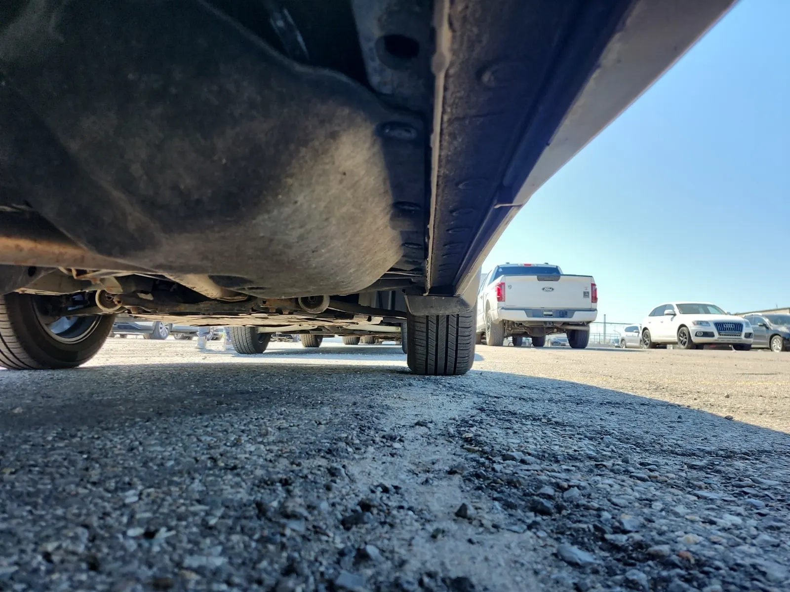 Undercarriage - Passenger Photo