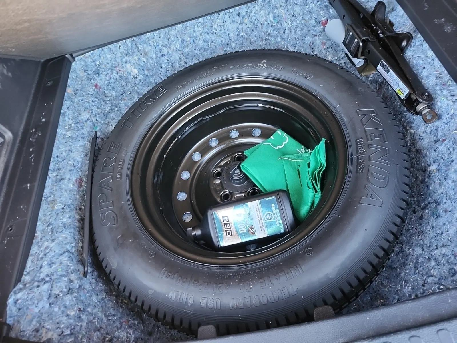 Spare Tire & Wheel Photo