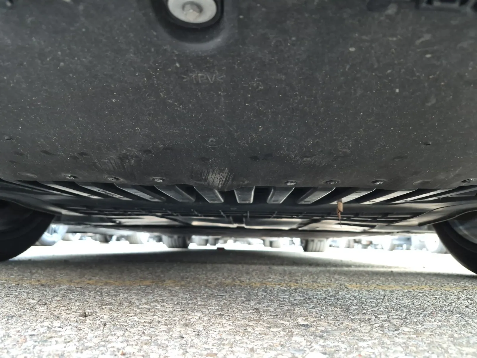 Undercarriage - Front Photo