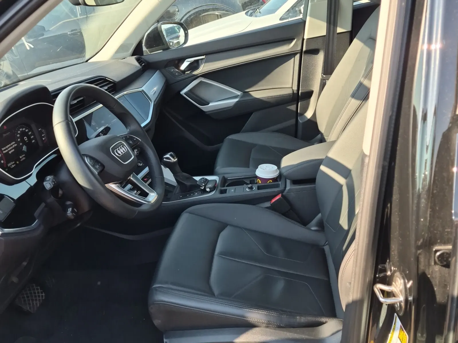 Front Interior Photo