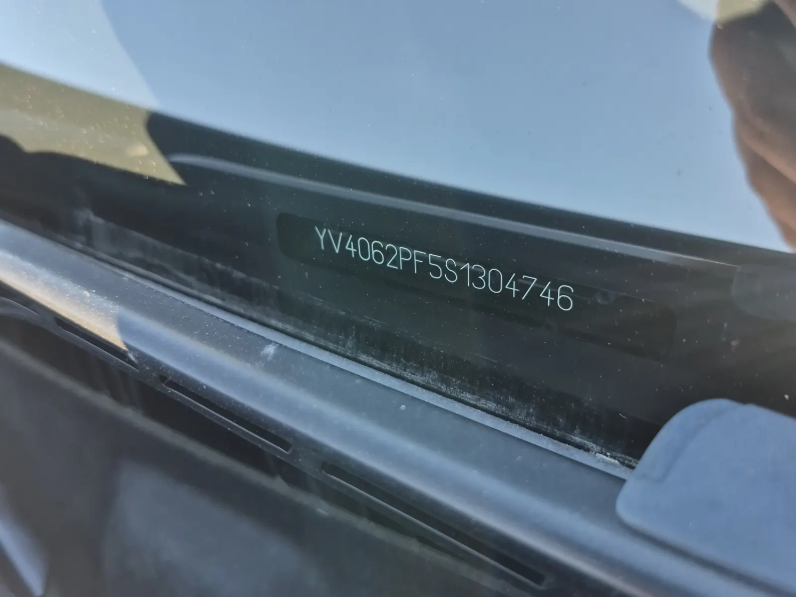 Dash VIN Plate Photo