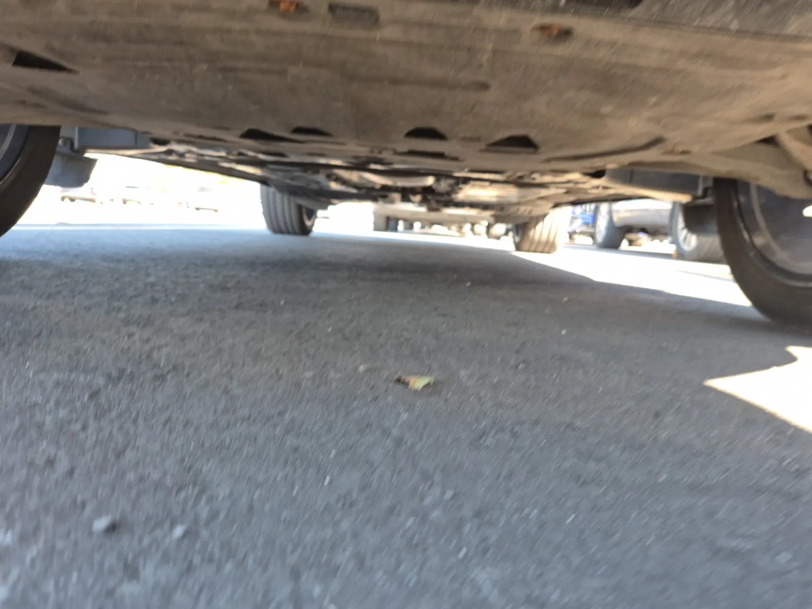 Undercarriage - Front Photo