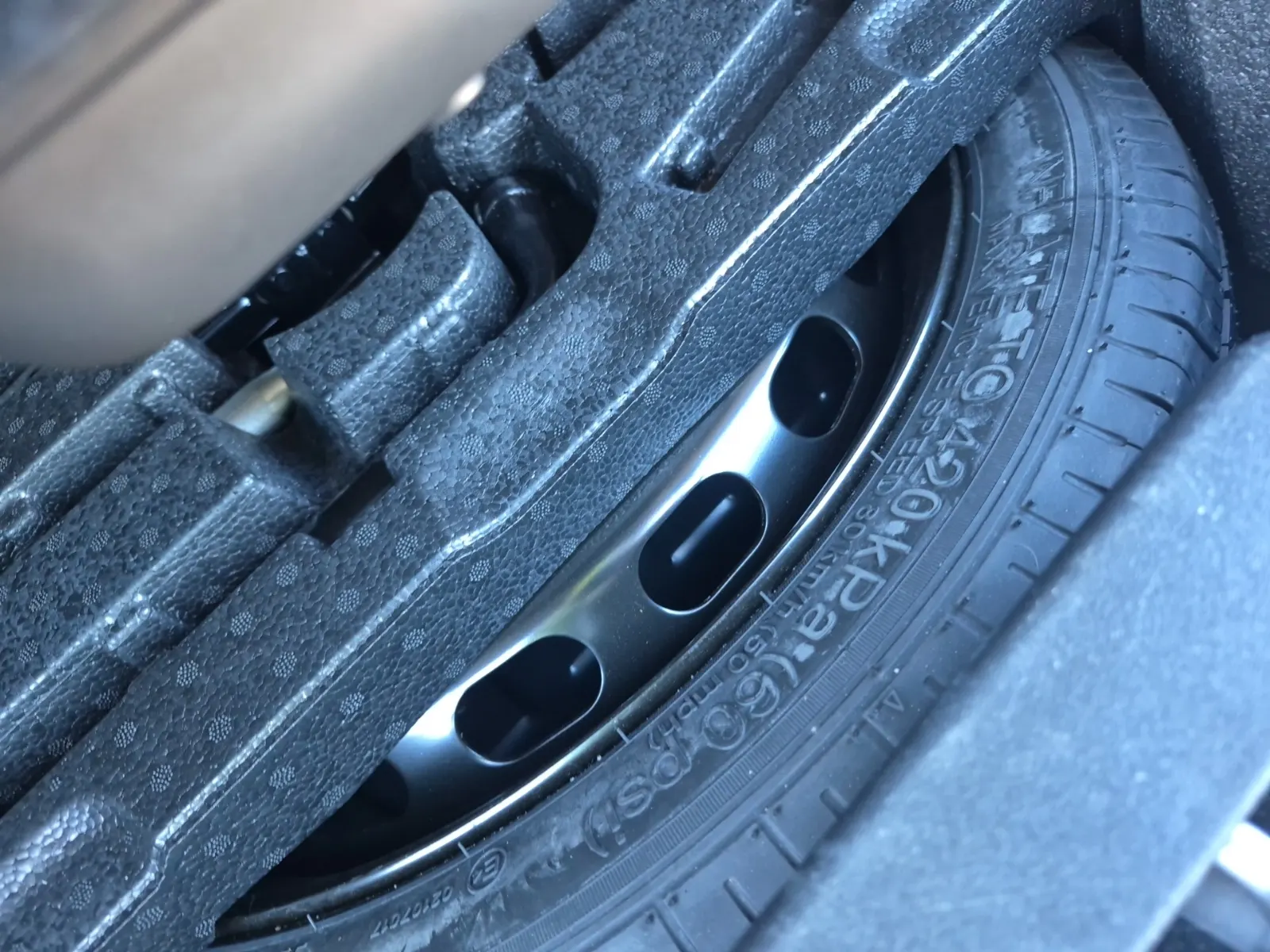 Spare Tire & Wheel Photo