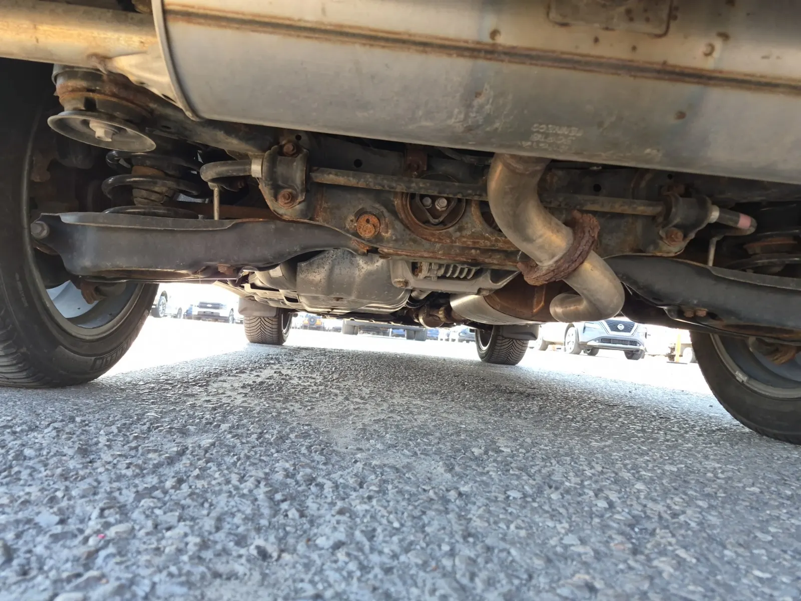 Undercarriage - Rear Photo