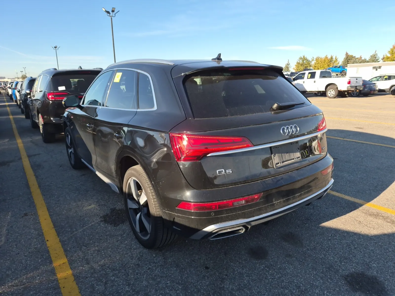 Driver Rear 3/4 Photo