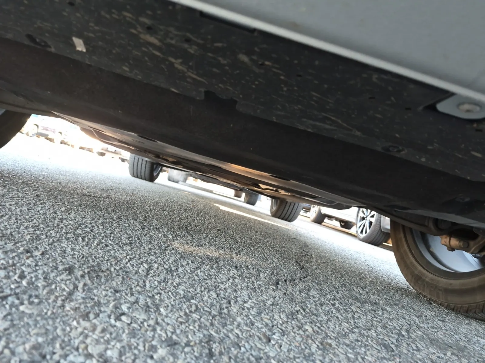 Undercarriage - Front Photo