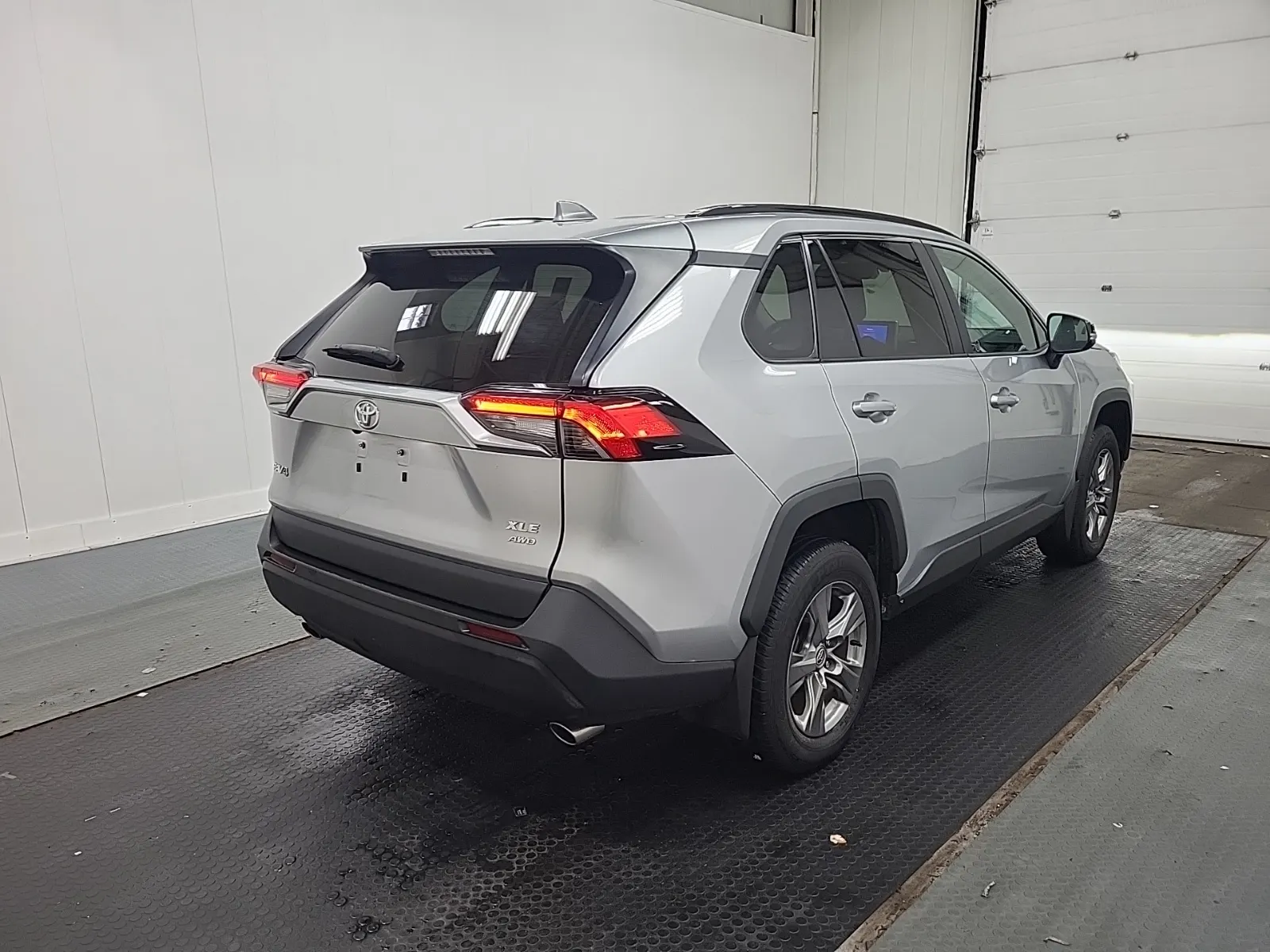 Passenger Rear 3/4 Photo