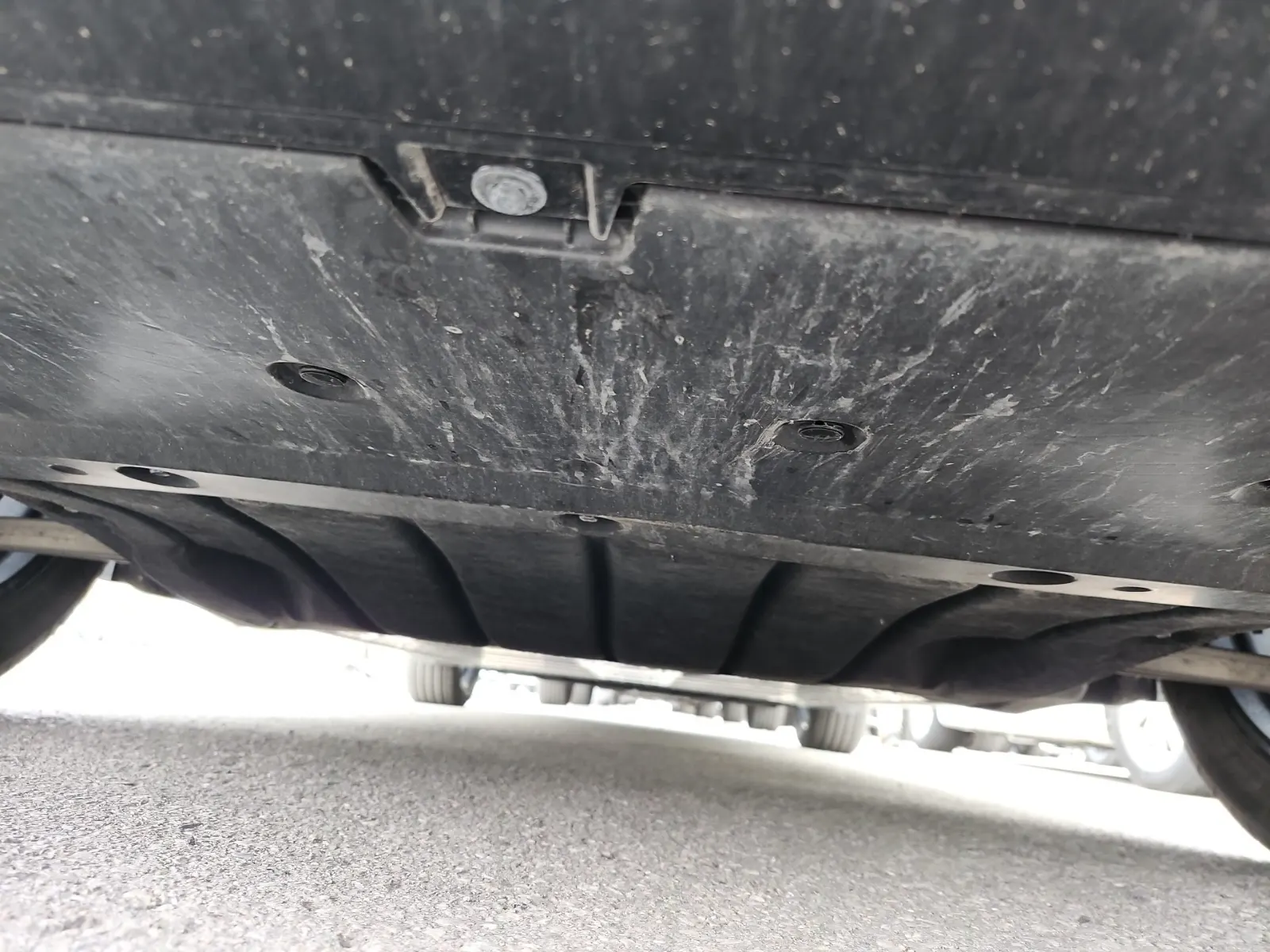 Undercarriage - Front Photo