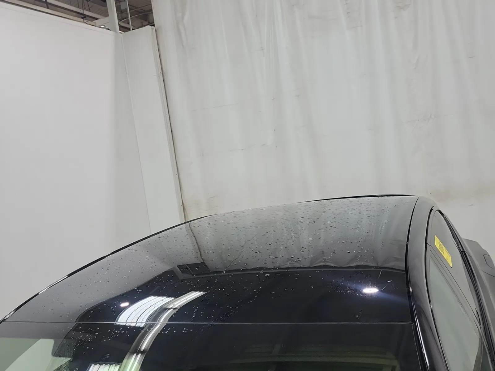 Exterior Roof Photo