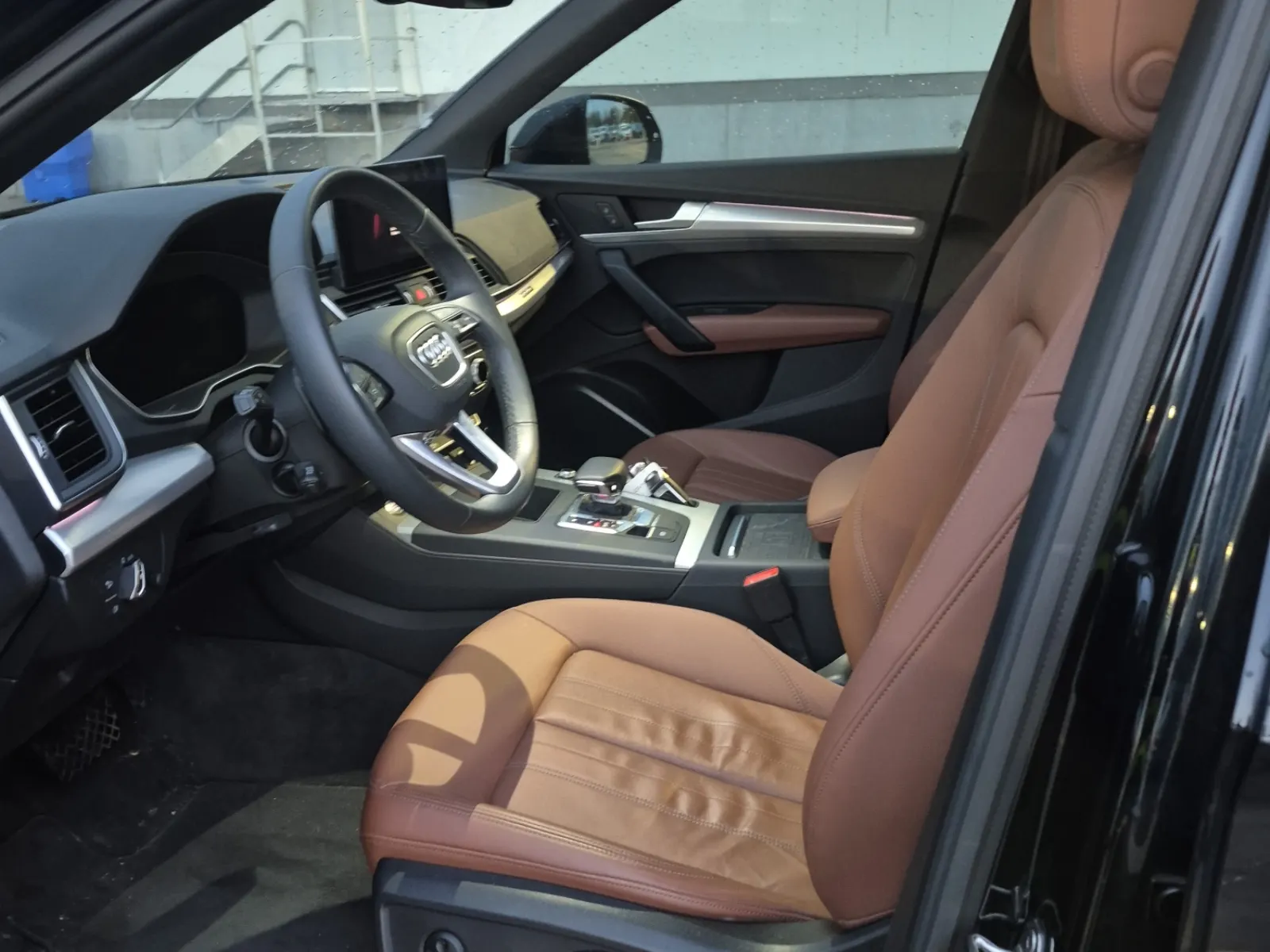Front Interior Photo