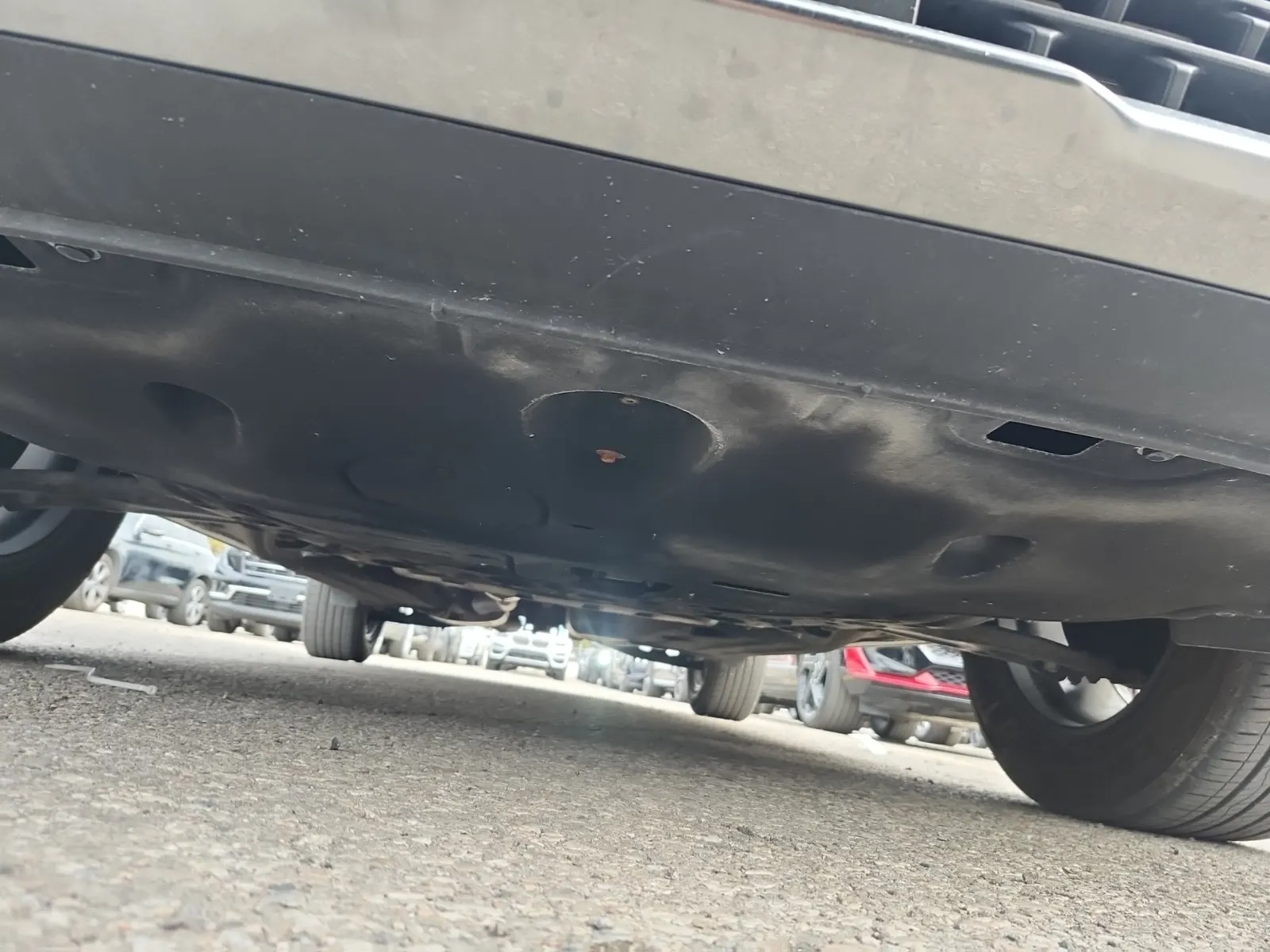Undercarriage - Front Photo