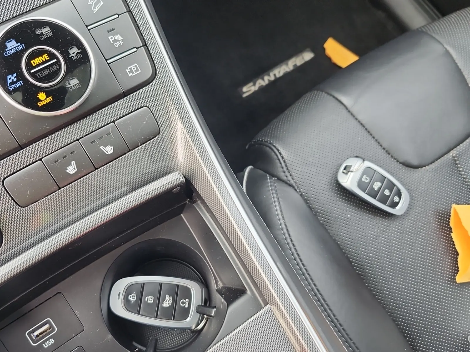 Keys/Fobs/Manual Photo