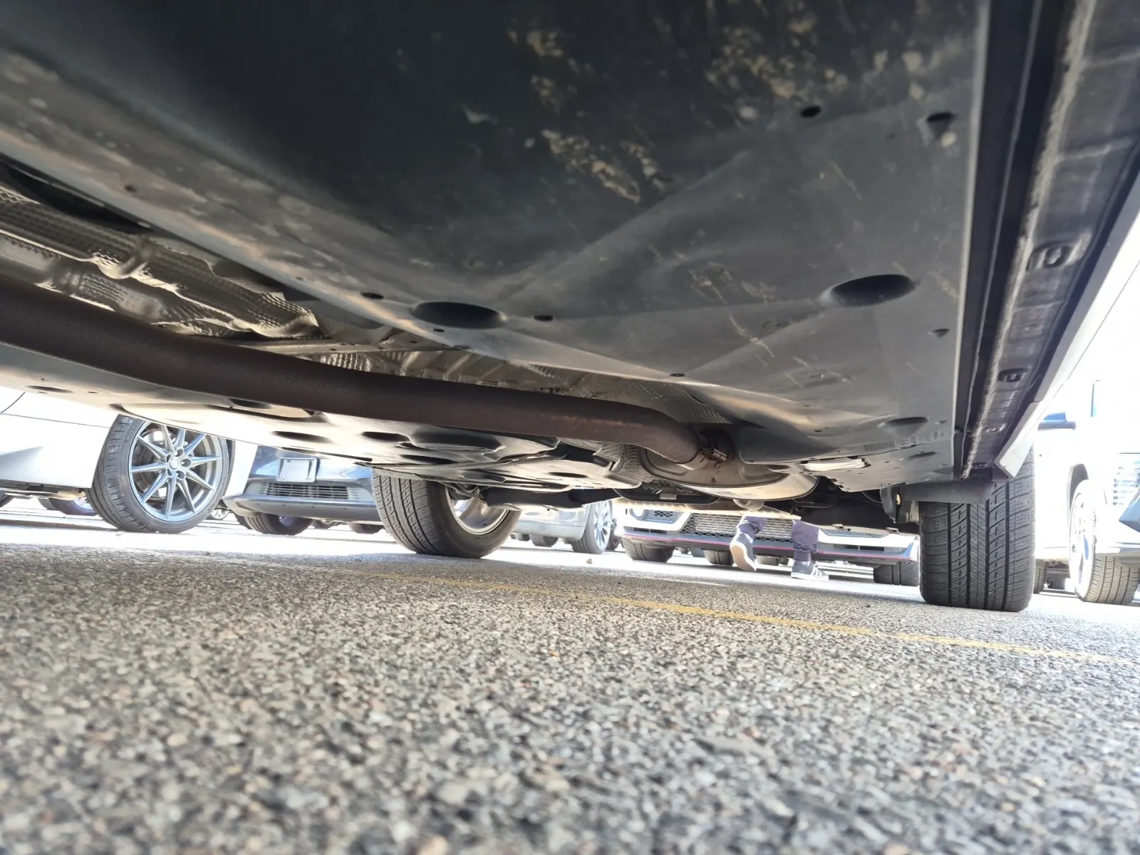 Undercarriage - Driver Photo