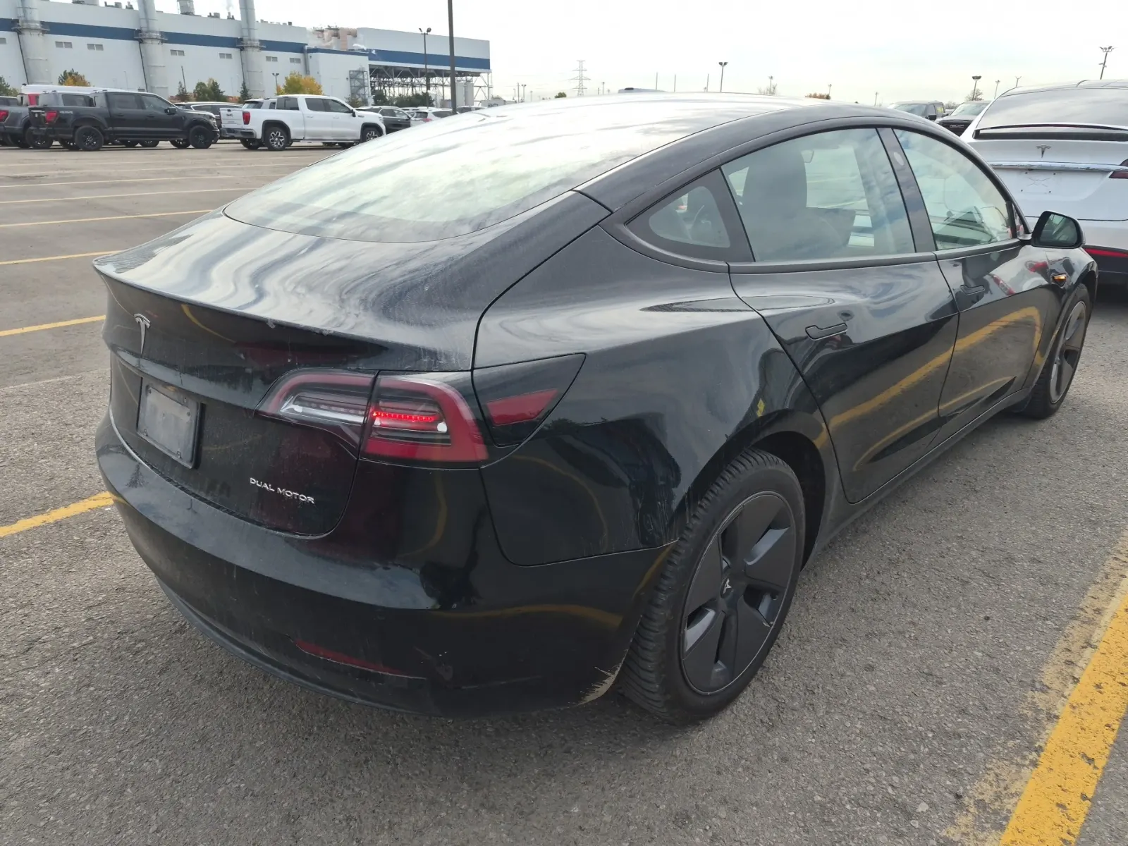Passenger Rear 3/4 Photo