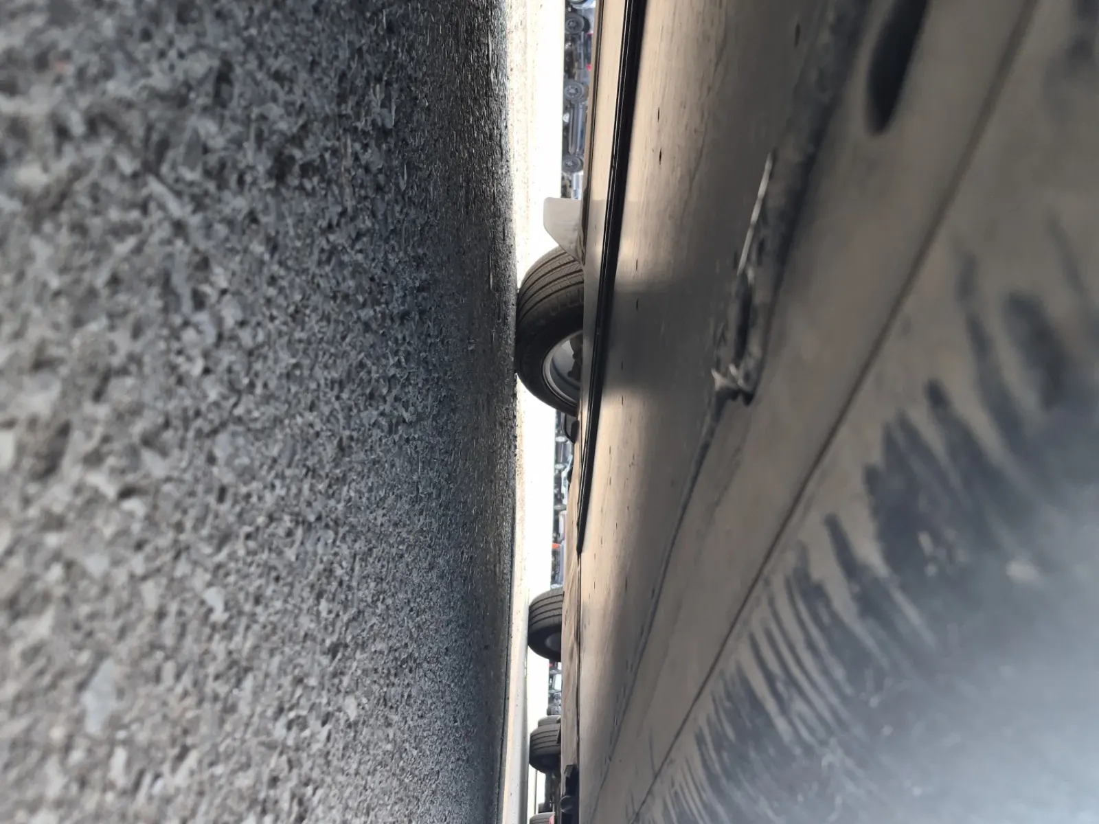 Undercarriage - Passenger Photo
