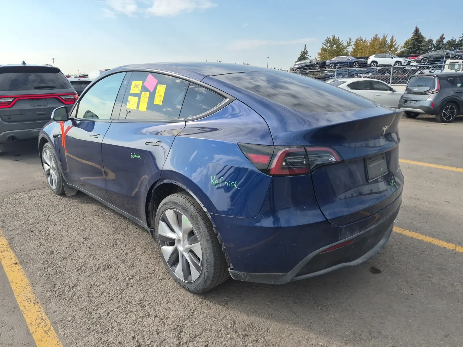 Driver Rear 3/4 Photo