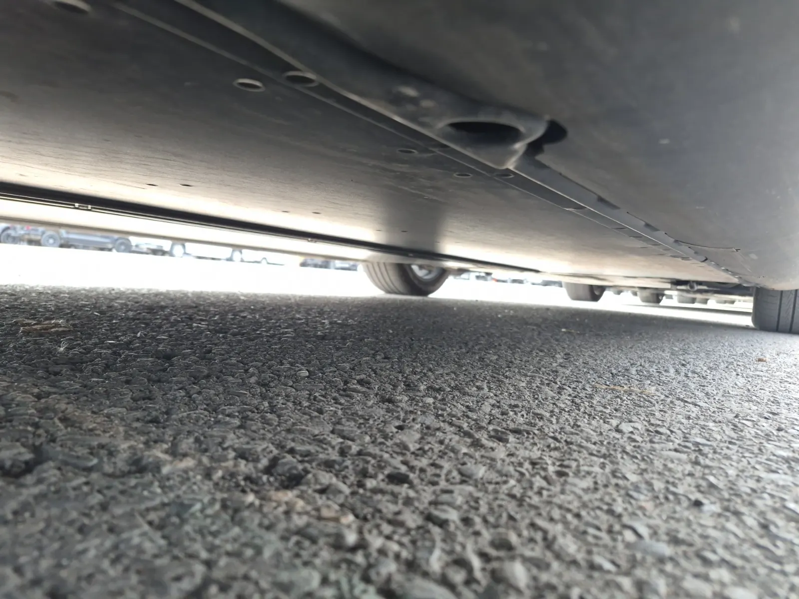 Undercarriage - Passenger Photo