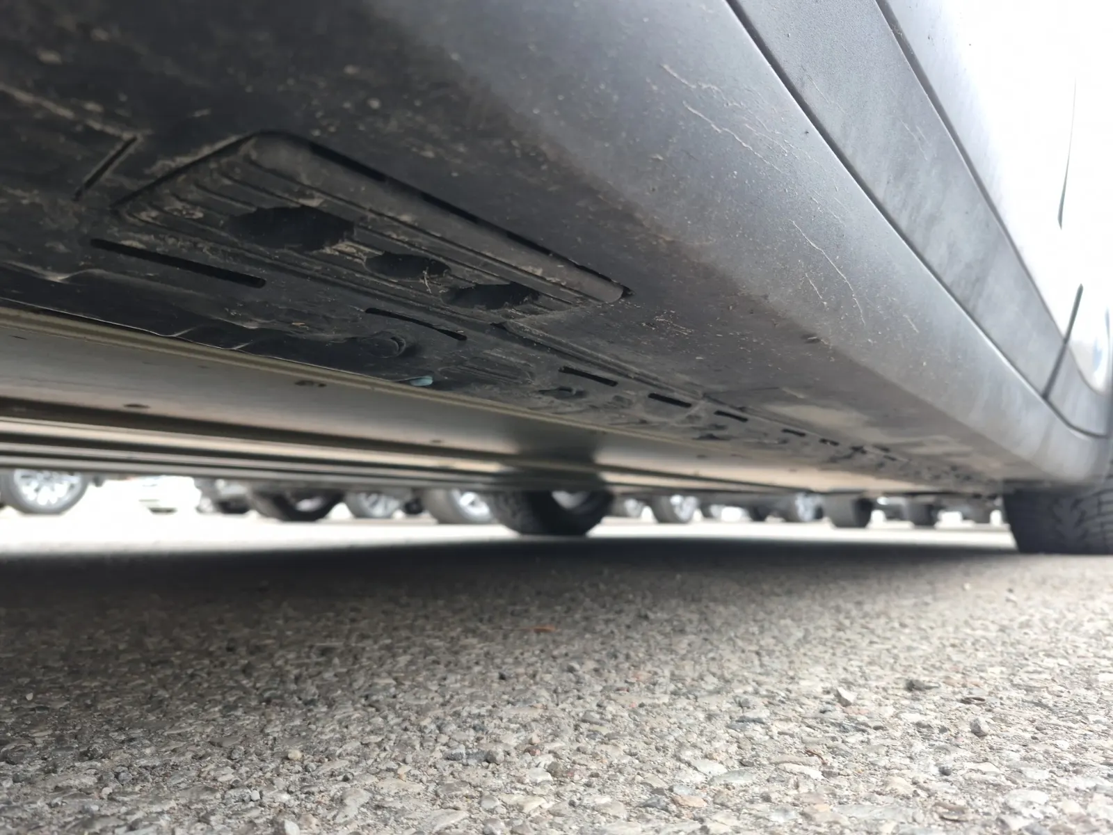 Undercarriage - Driver Photo