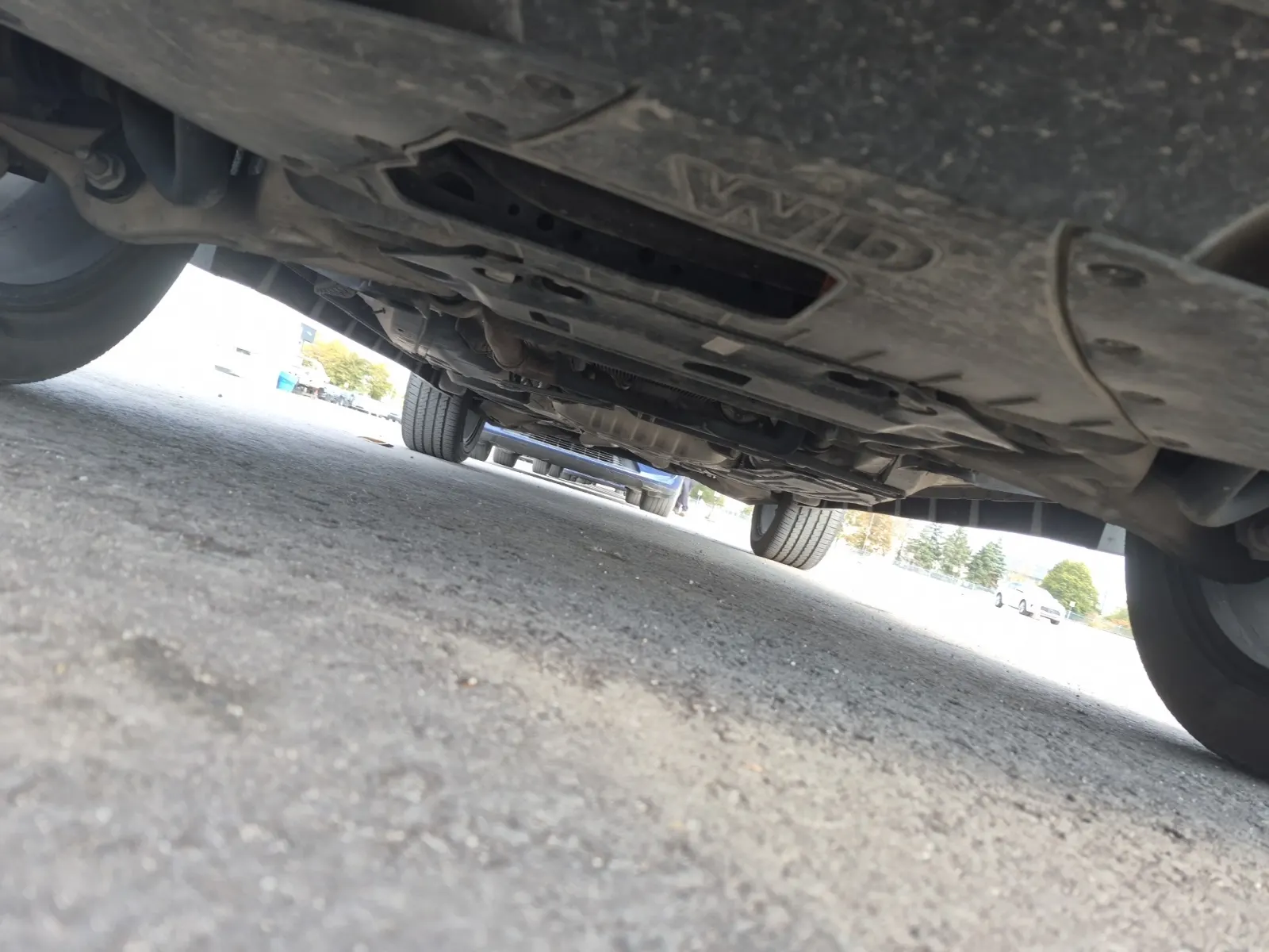 Undercarriage - Front Photo