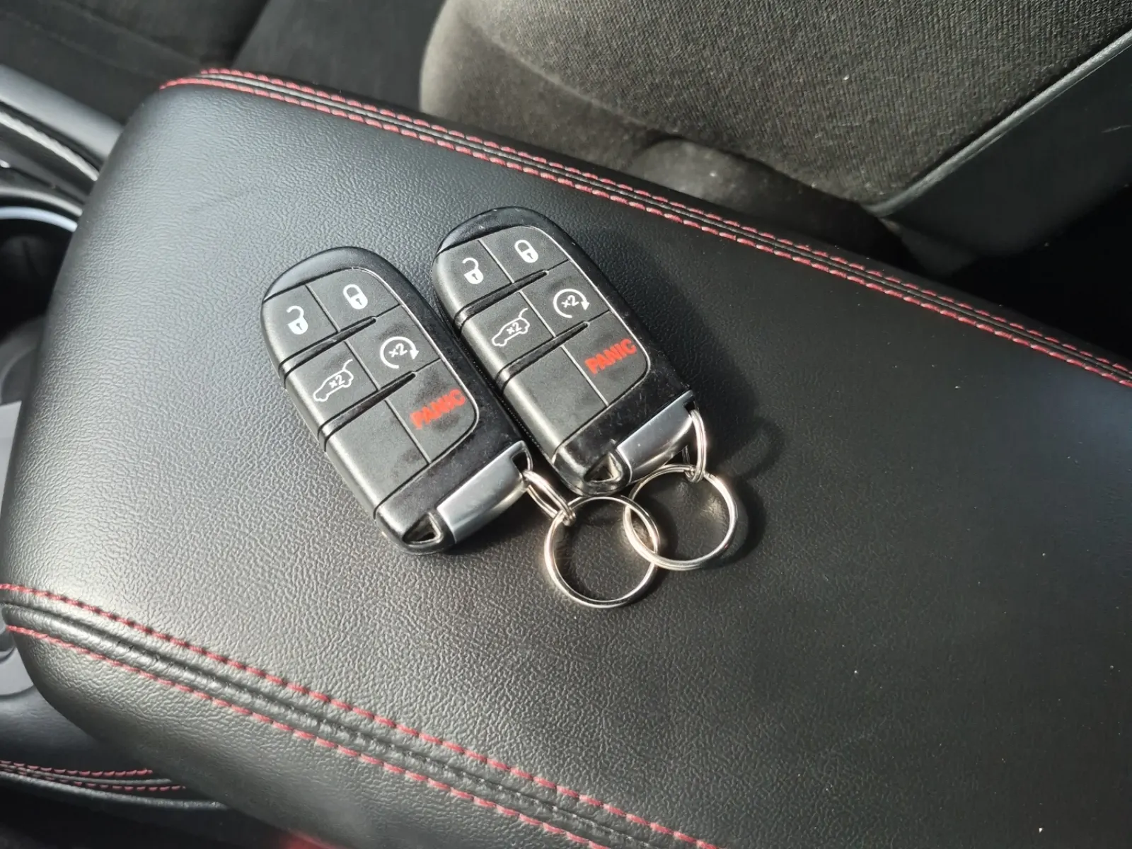 Keys/Fobs/Manual Photo