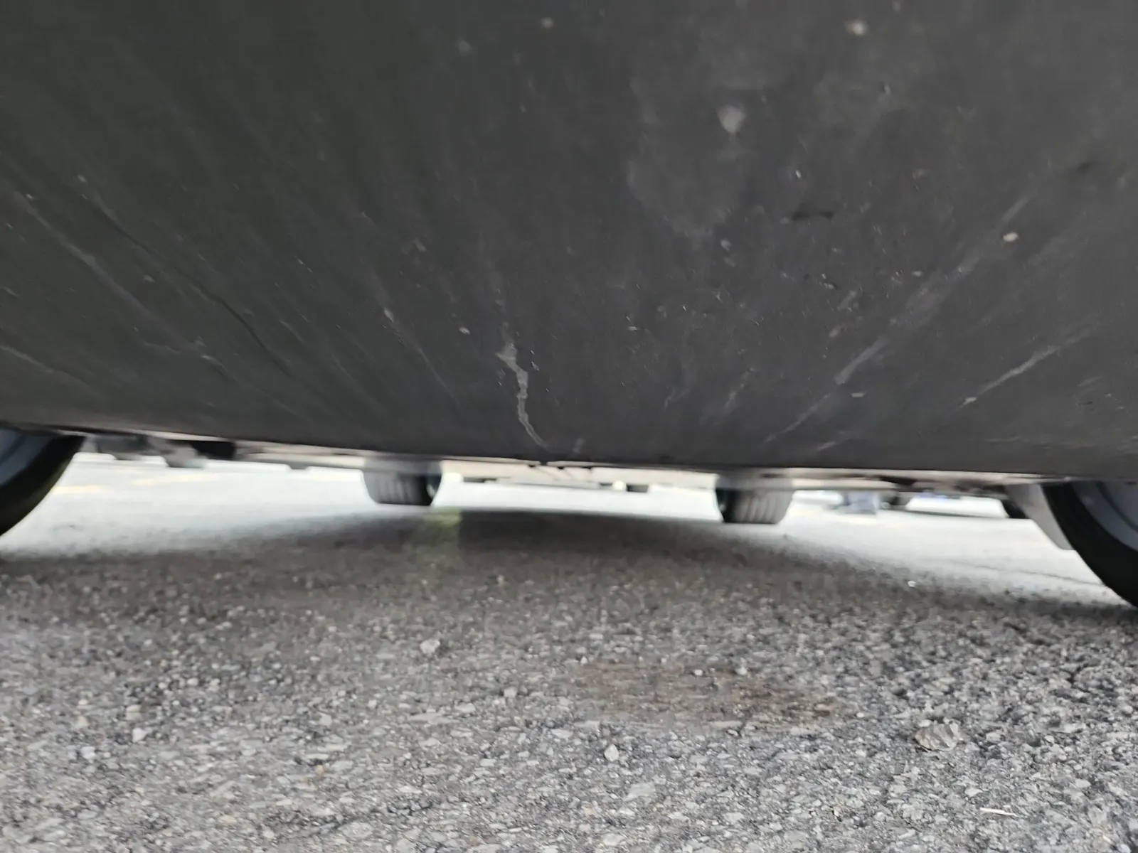 Undercarriage - Front Photo