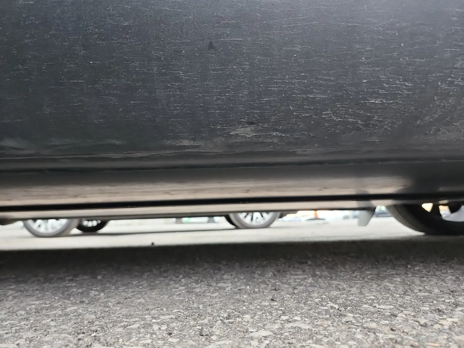 Undercarriage - Passenger Photo