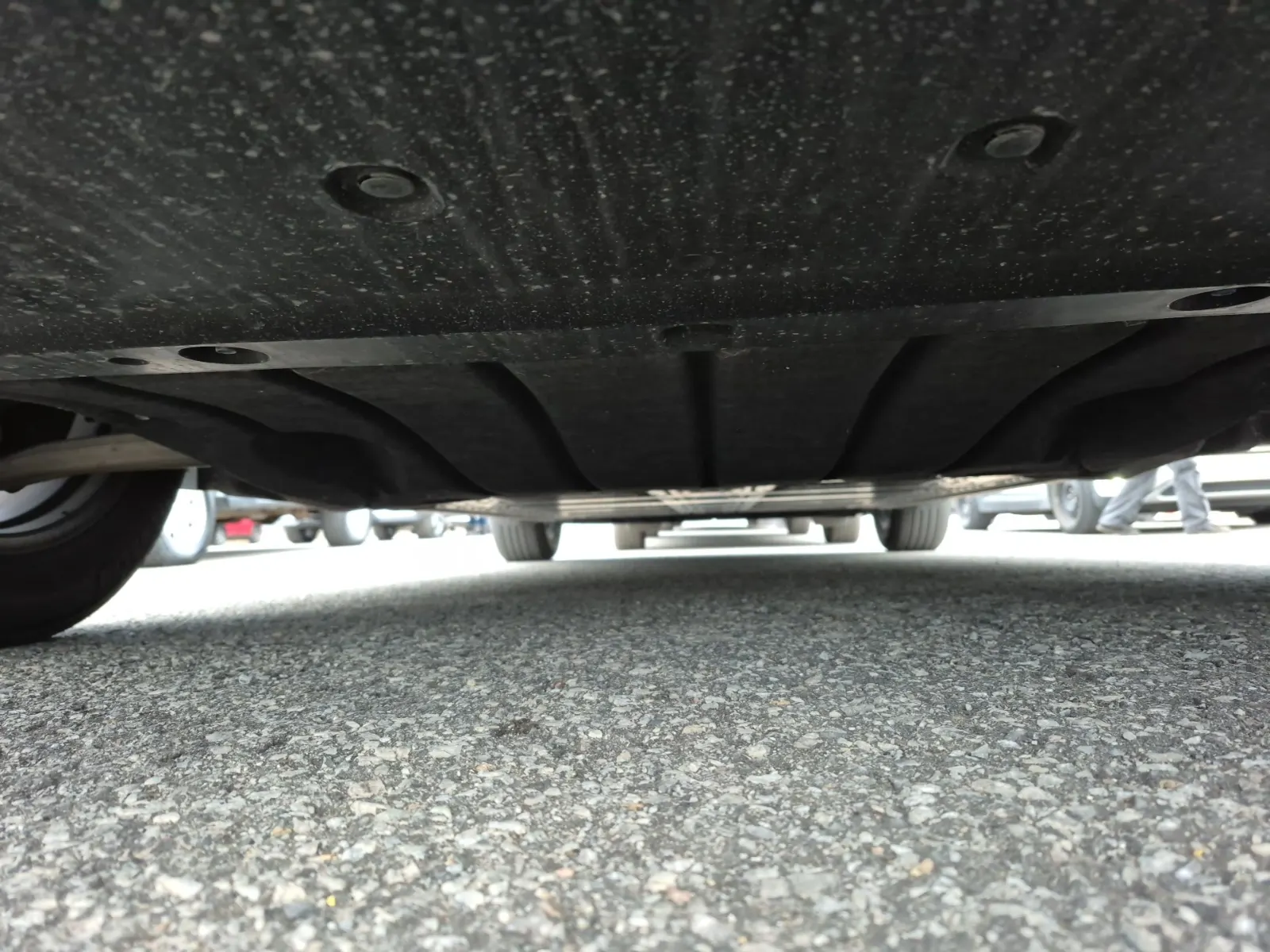Undercarriage - Front Photo