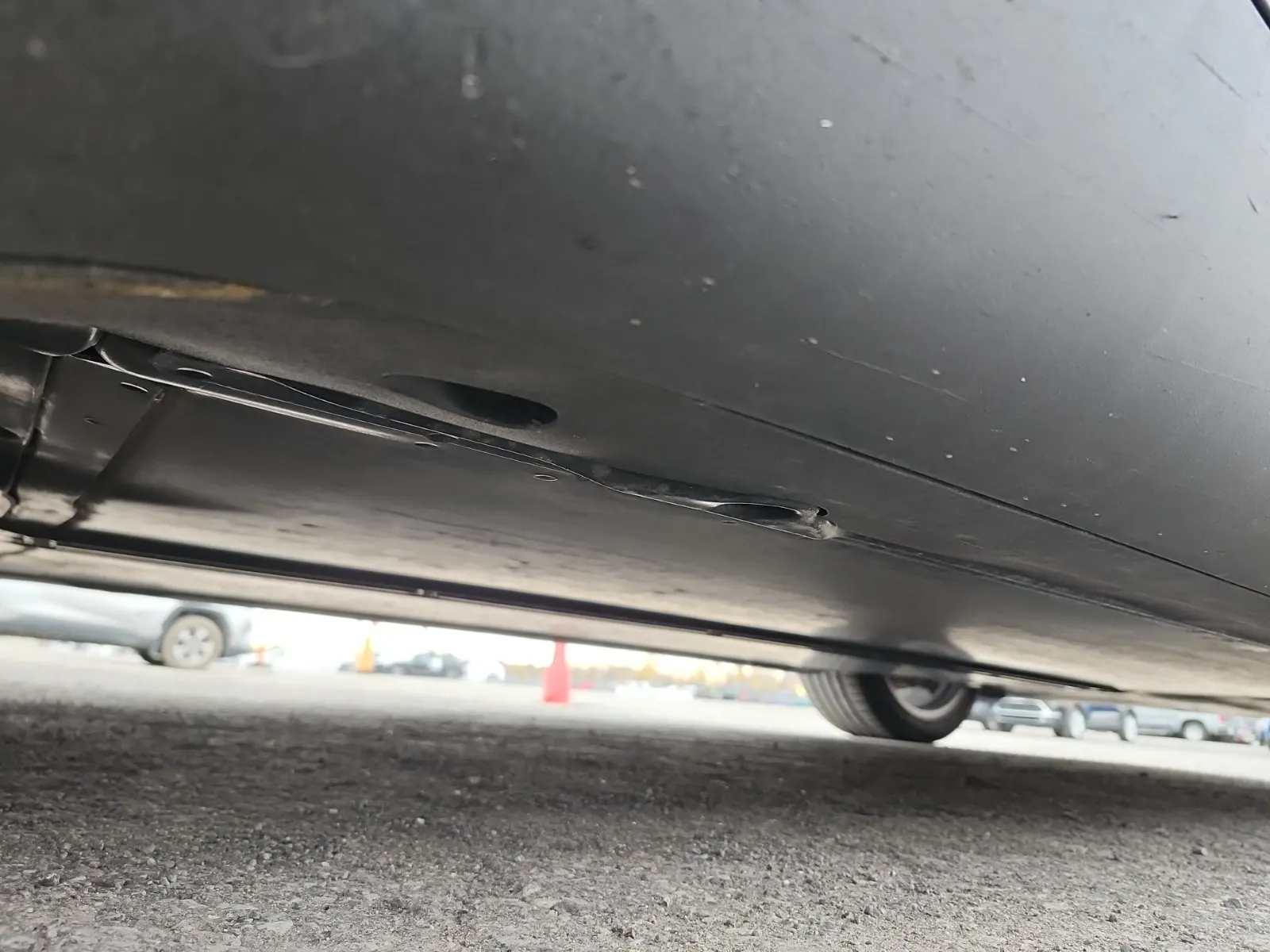 Undercarriage - Passenger Photo