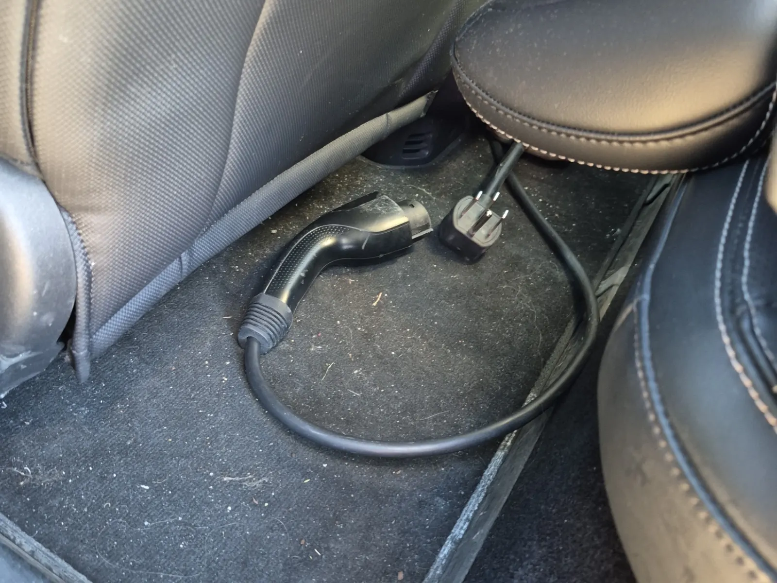 Charging Cable Photo