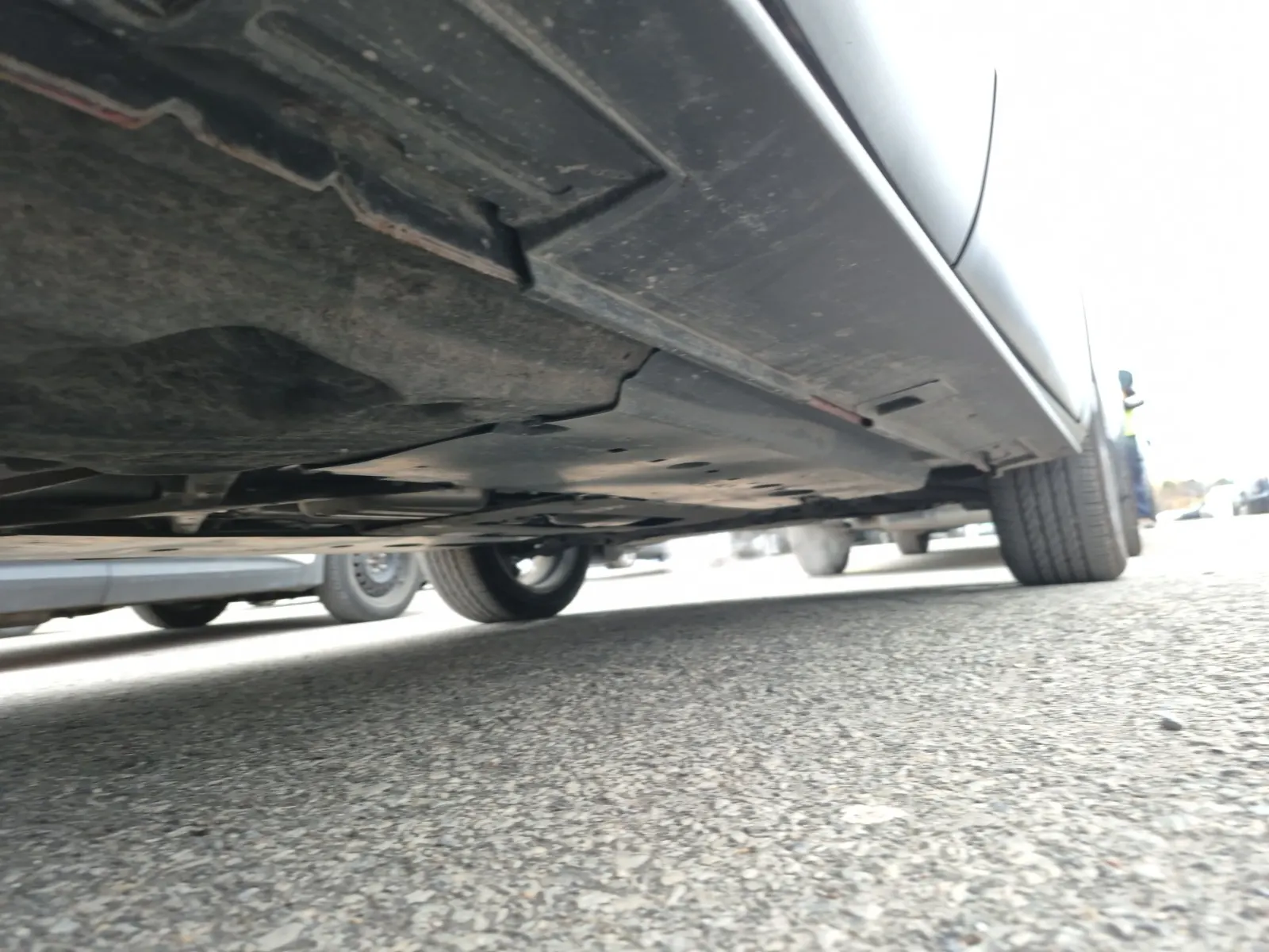 Undercarriage - Passenger Photo