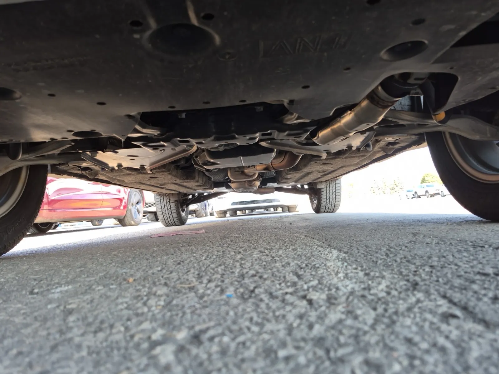 Undercarriage - Front Photo