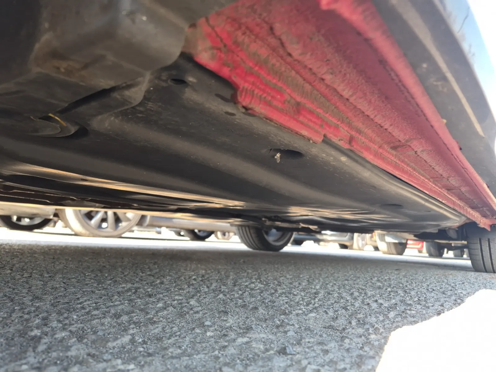 Undercarriage - Driver Photo