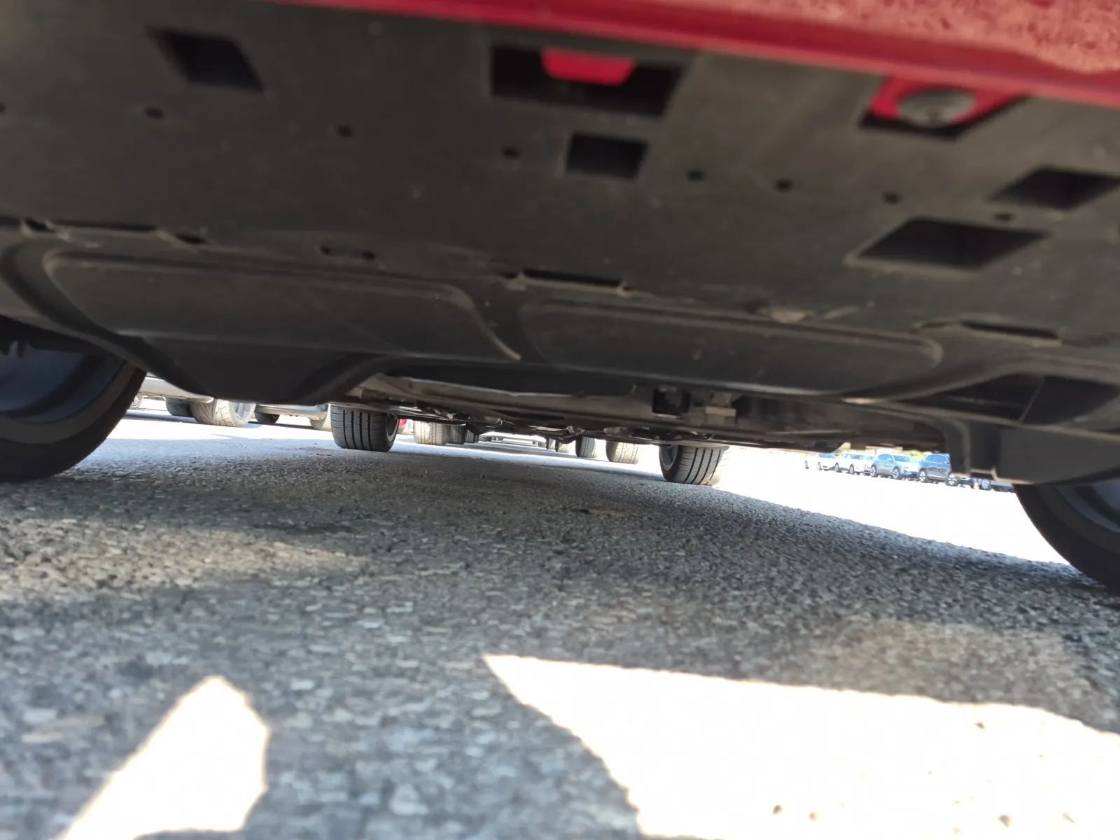 Undercarriage - Front Photo
