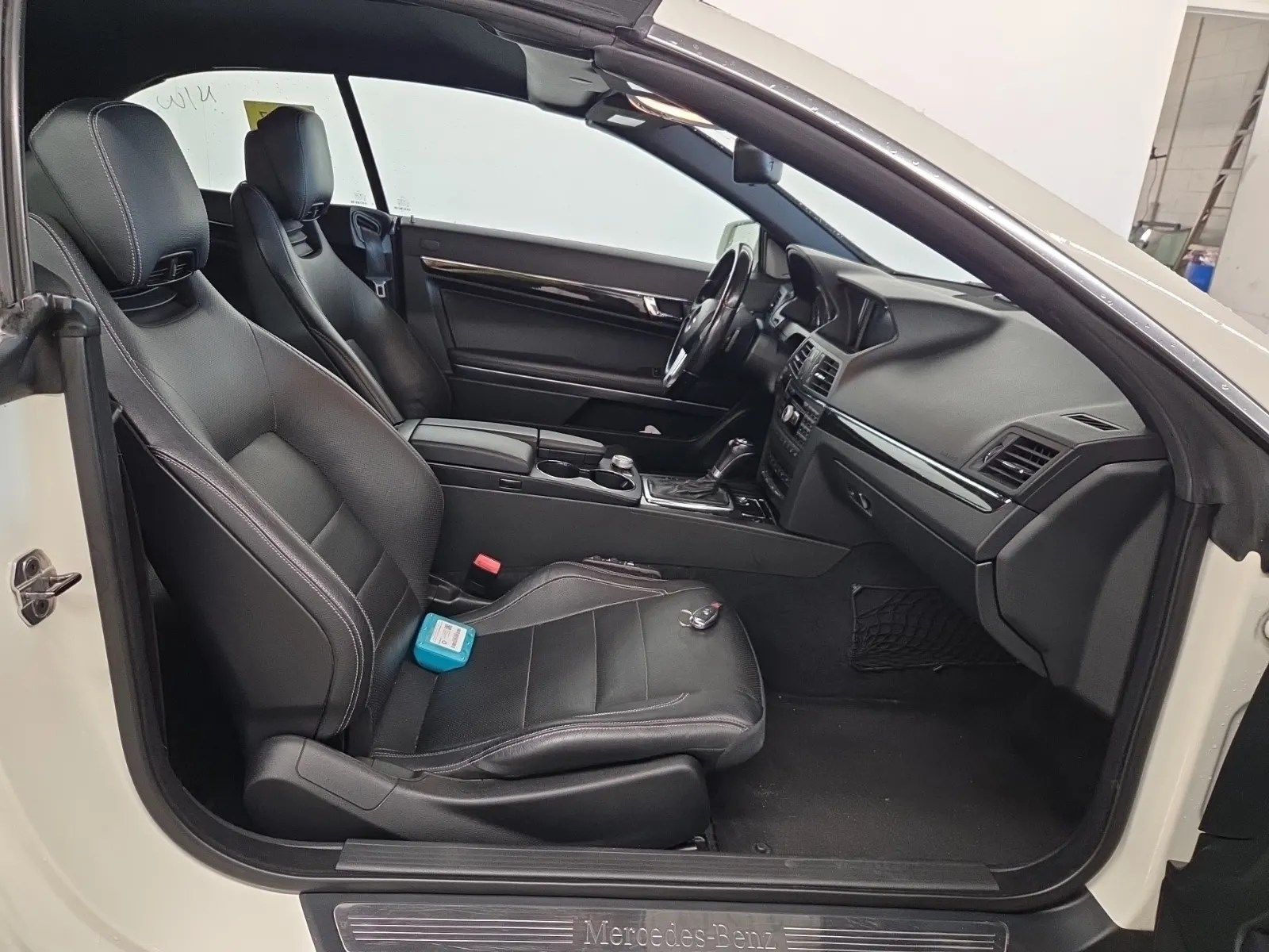 Right Side Interior Photo