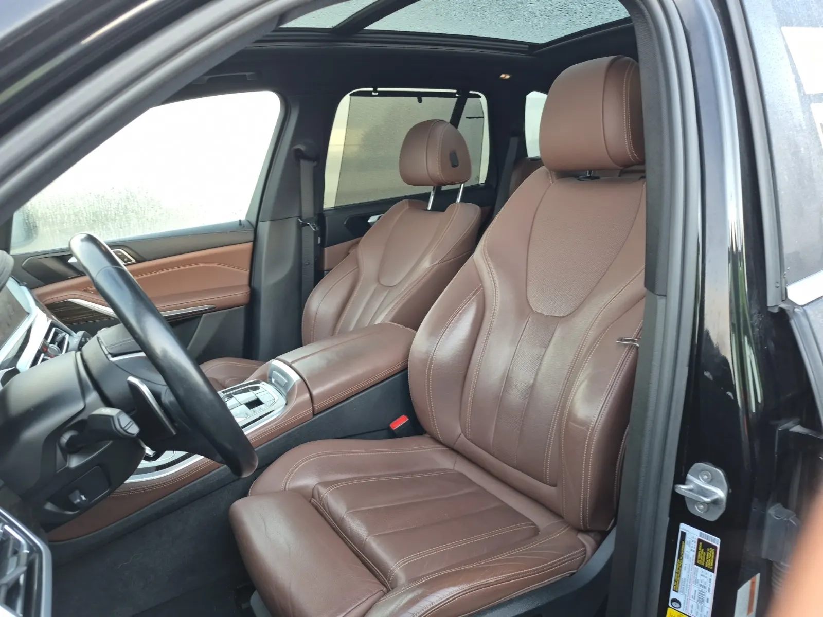 Front Interior Photo
