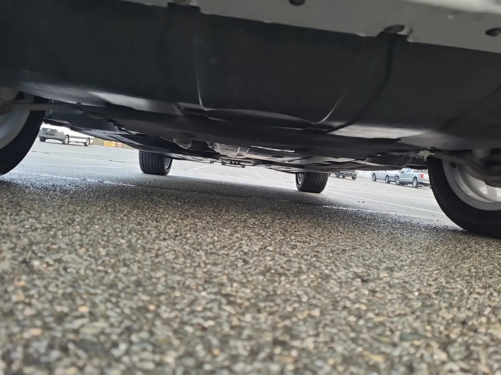 Undercarriage - Front Photo