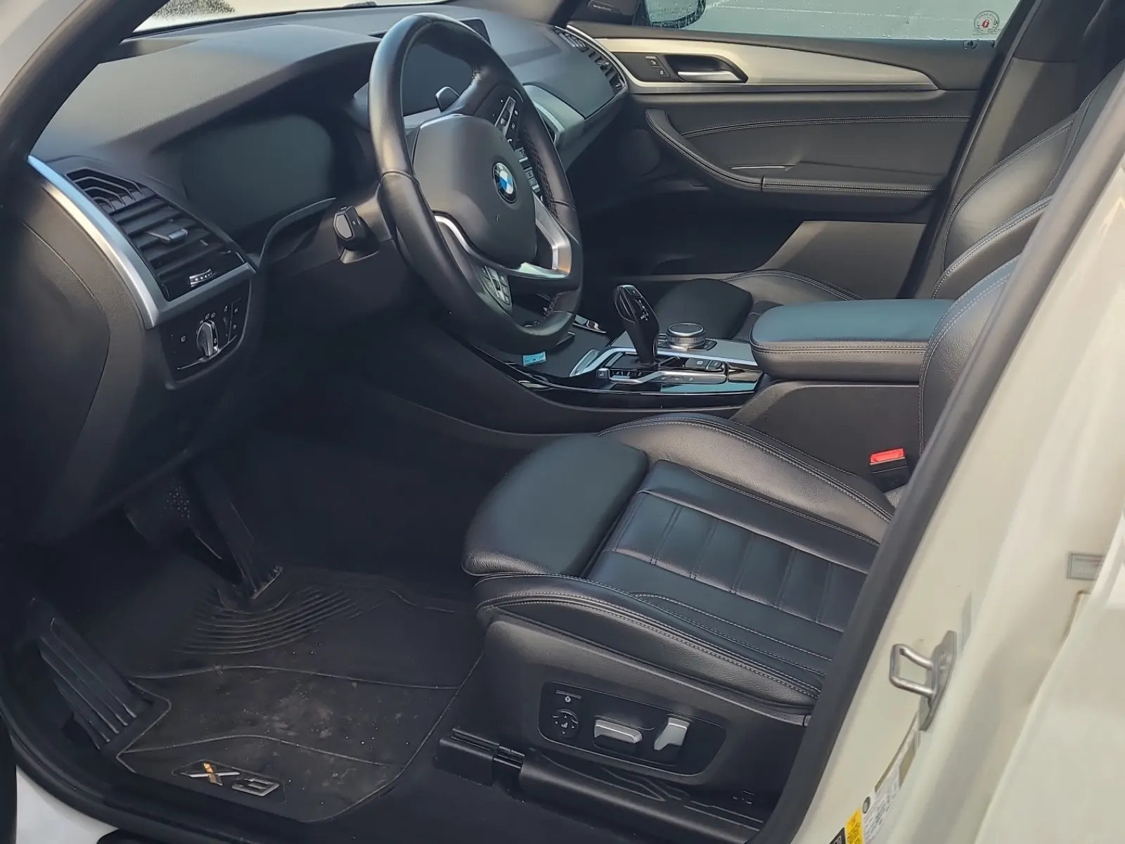 Front Interior Photo