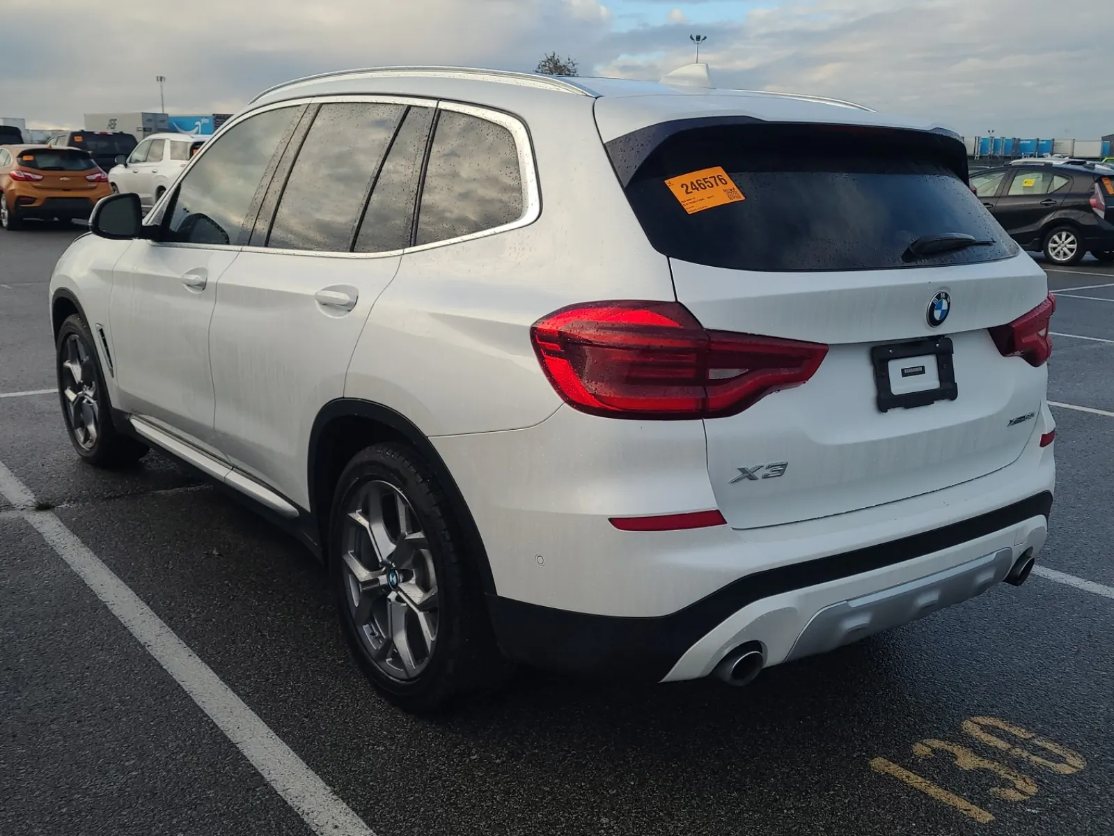 Driver Rear 3/4 Photo