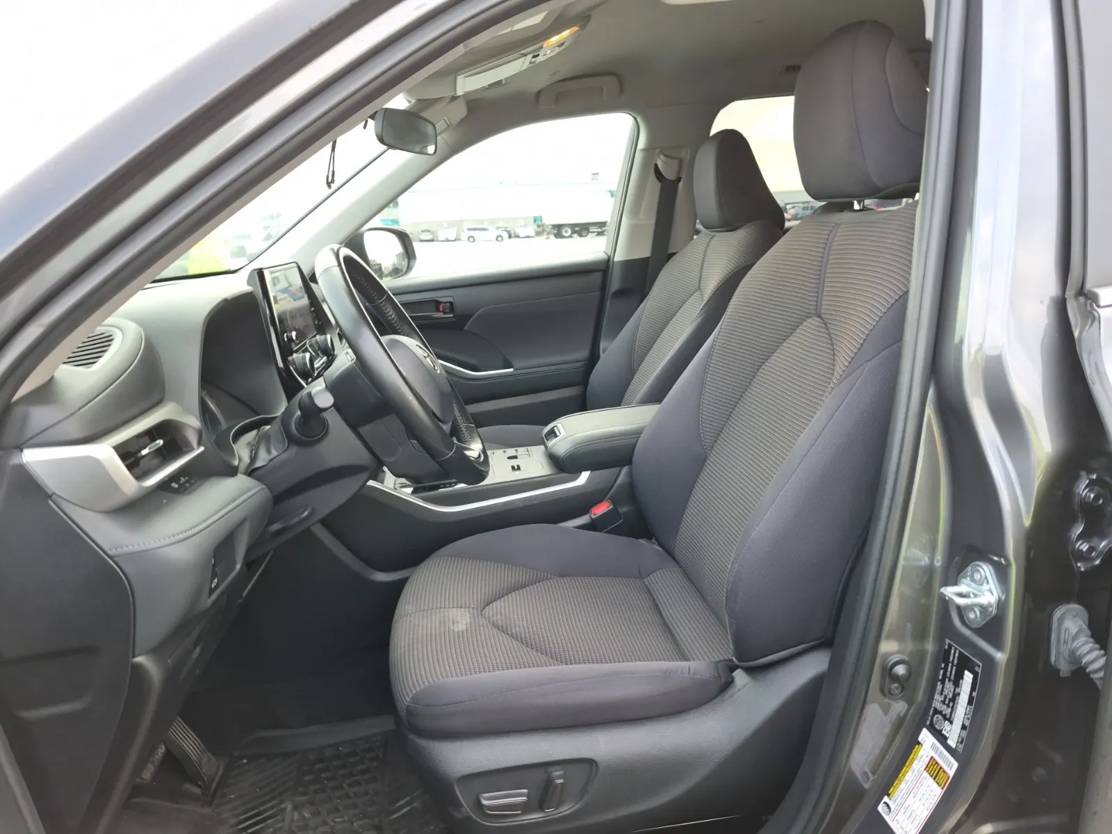 Front Interior Photo