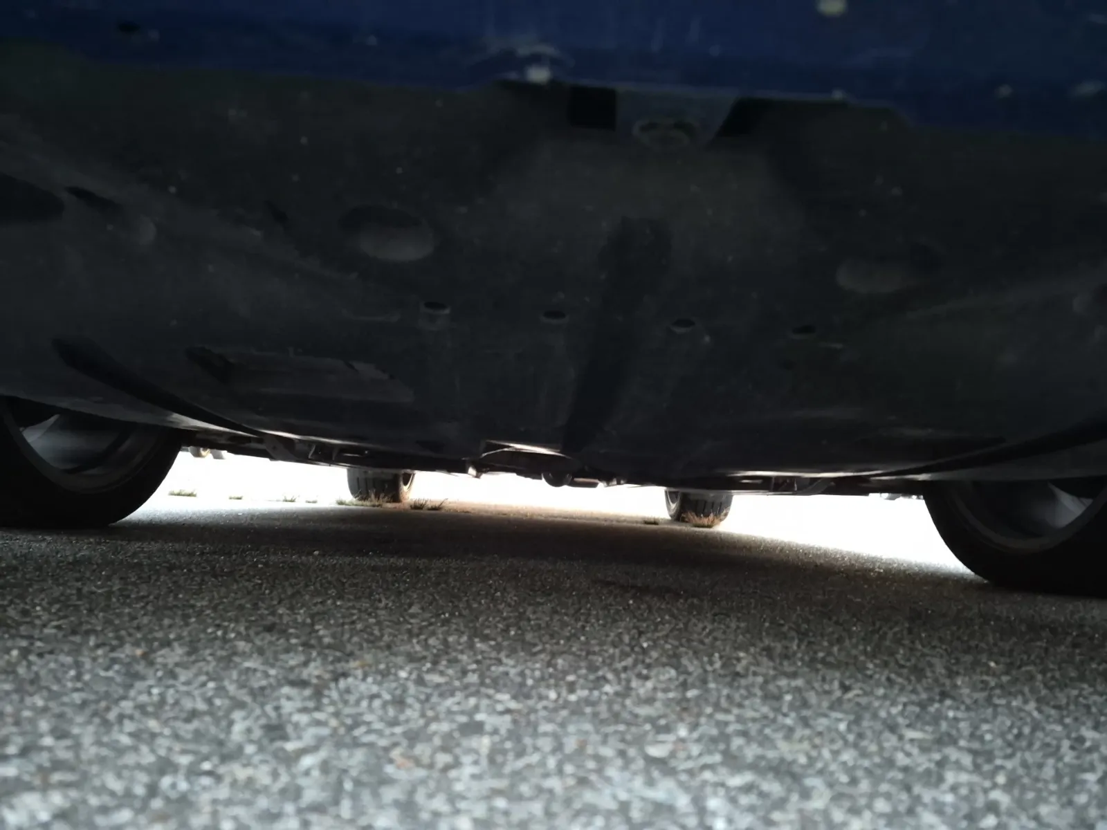 Undercarriage - Front Photo