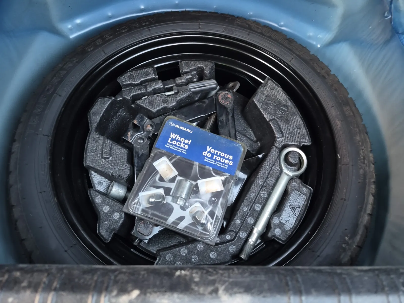 Spare Tire & Wheel Photo