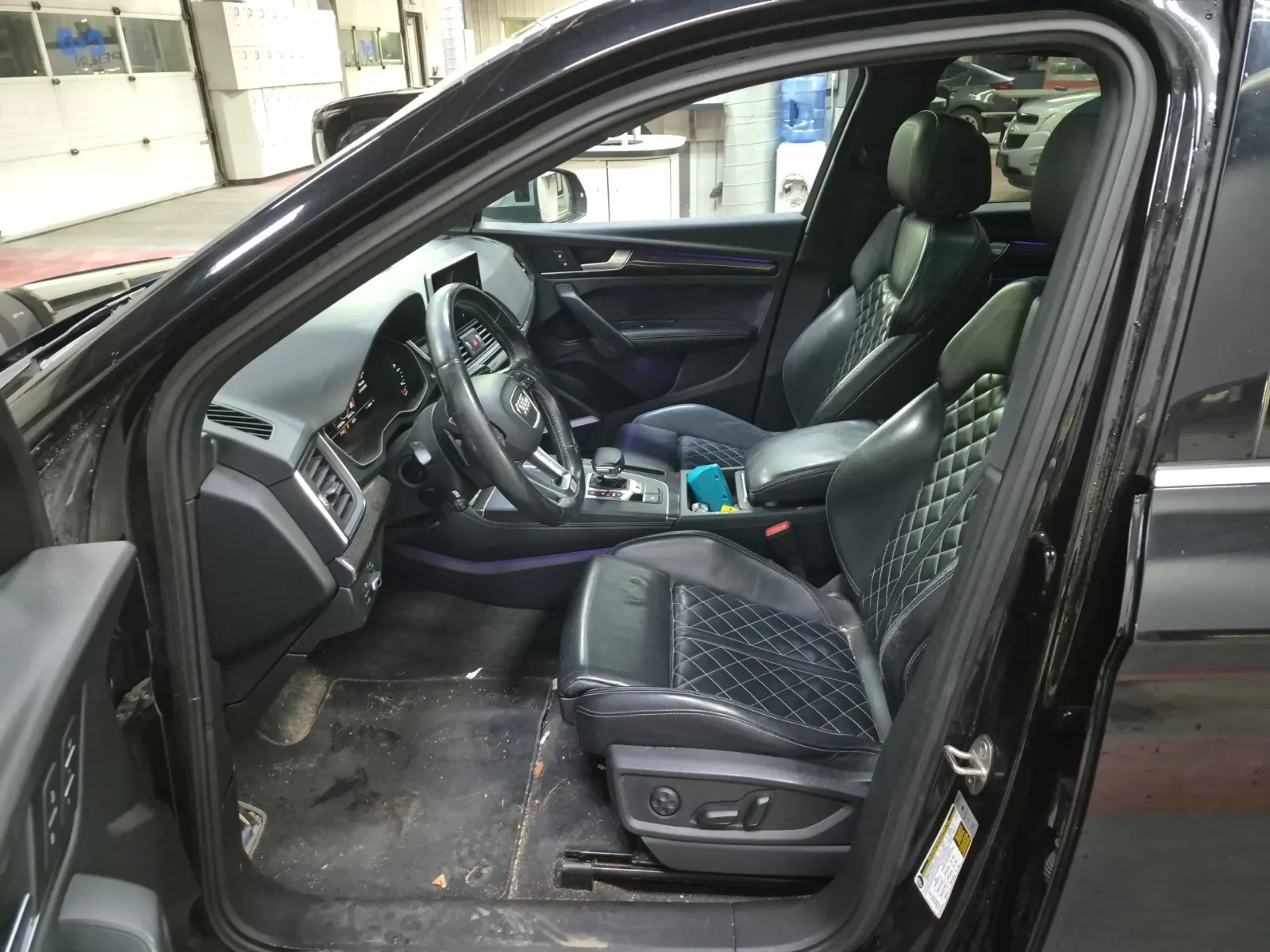 Front Interior Photo